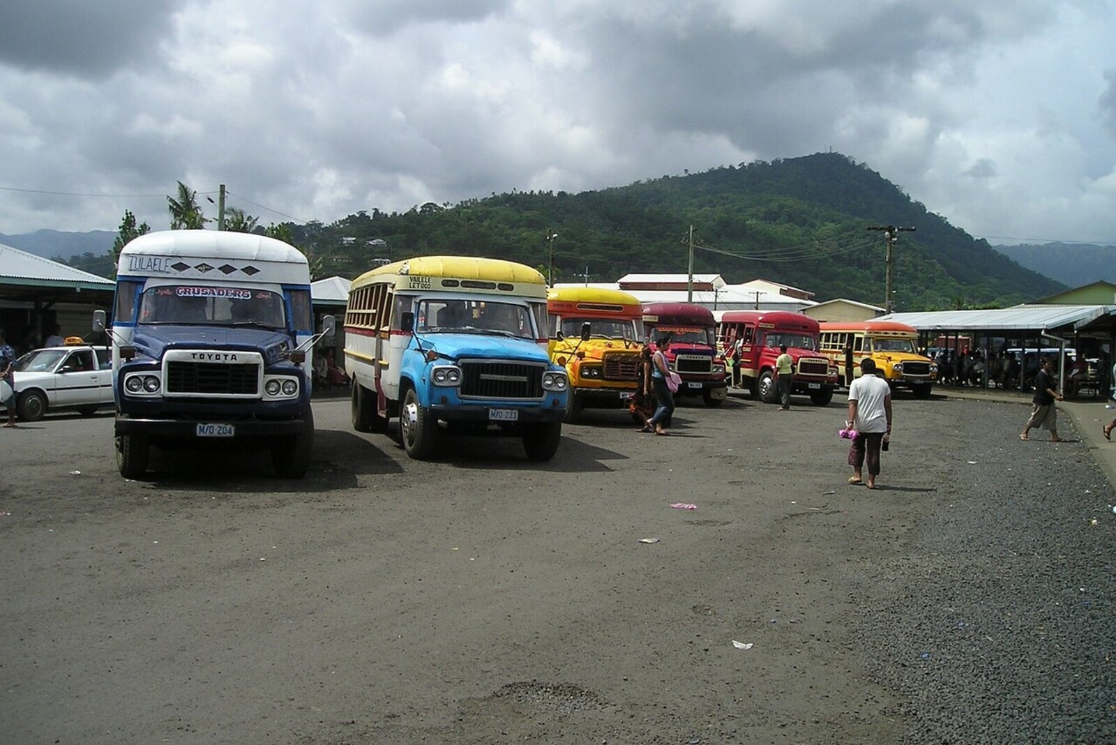 Busse auf der Insel Samoa
