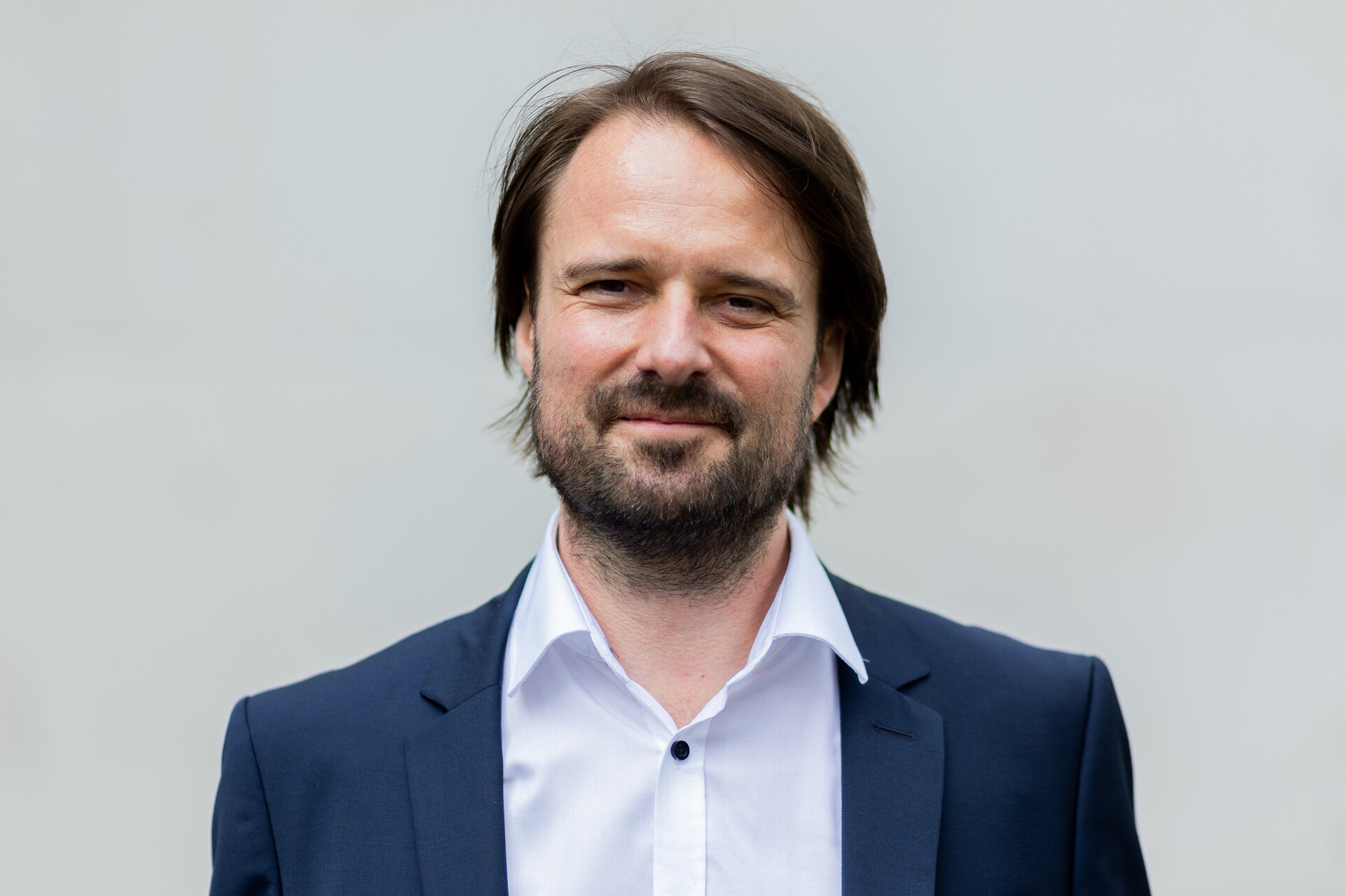 Dr. Thilo Reichenbach leitet den Geschäftsbereich Marketing & Fundraising Dr. Thilo Reichenbach leitet den Geschäftsbereich Marketing & Fundraising