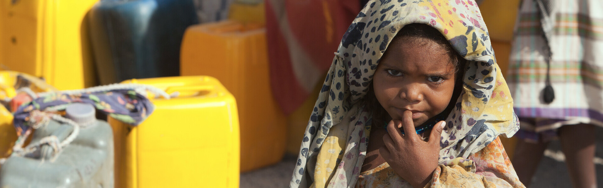 Viele Kinder, Frauen und Männer in ostafrikanischen Ländern wie Eritrea oder Äthiopien leben unterhalb der Armutsgrenze Viele Kinder, Frauen und Männer in ostafrikanischen Ländern wie Eritrea oder Äthiopien leben unterhalb der Armutsgrenze