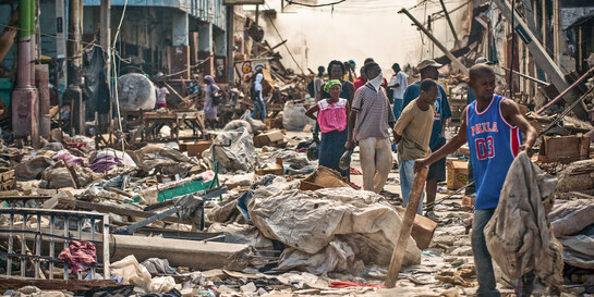 Erdbeben können katastrophale Folgen für Menschen haben. Erdbeben können katastrophale Folgen für Menschen haben.