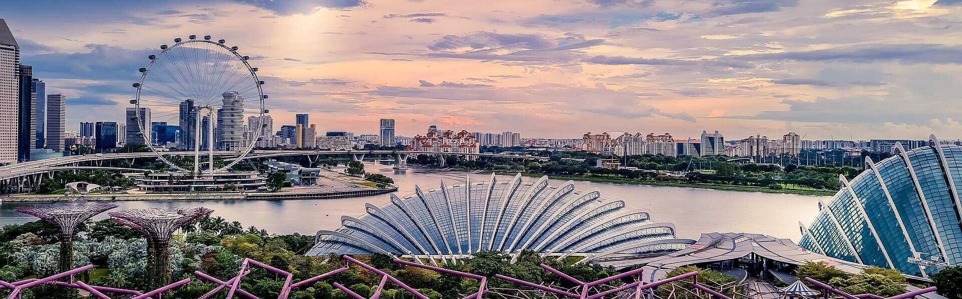 Die Skyline von Singapur Die Skyline von Singapur