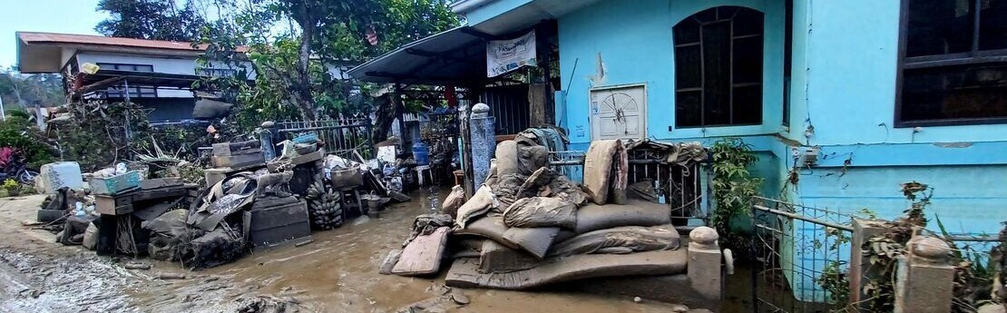 Taifun Rai hinterlässt Schlamm und Schutt Taifun Rai hinterlässt Schlamm und Schutt