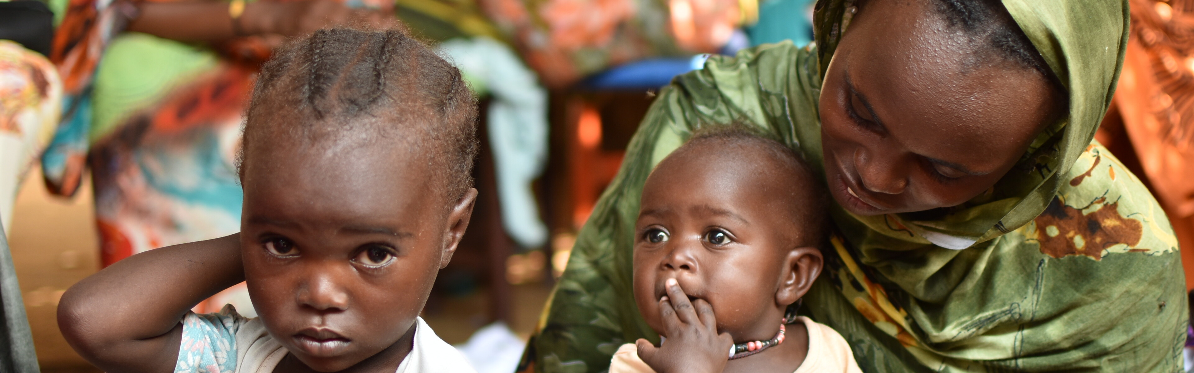 Eine Familie aus dem Sudan (Symbolbild) Eine Familie aus dem Sudan (Symbolbild)