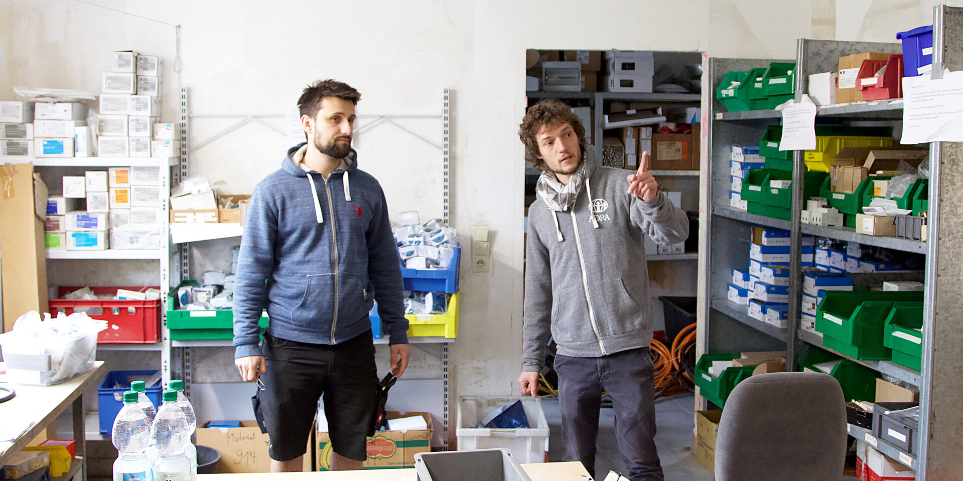 Lucas Bornschlegl (links) mit einem Kollegen von ADRA Lucas Bornschlegl (links) mit einem Kollegen von ADRA