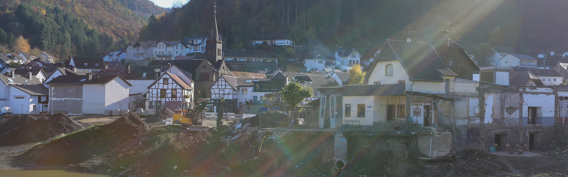 Ahrweiler vier Monate nach der Katastrophe – es gibt noch immer viel zu tun Ahrweiler vier Monate nach der Katastrophe – es gibt noch immer viel zu tun