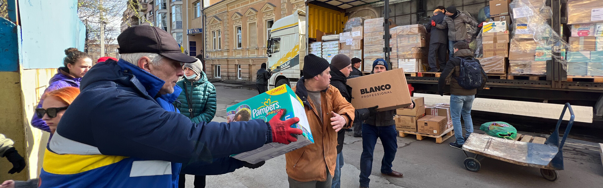 Verteilung von Hilfsgütern für die Ukraine Verteilung von Hilfsgütern für die Ukraine