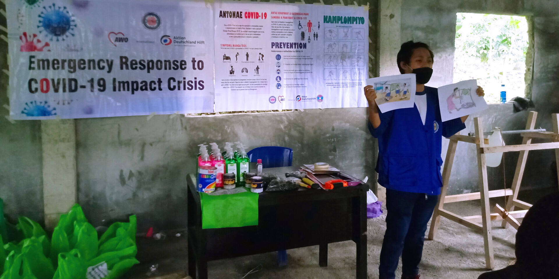 Helfer von AWO International auf den Philippinen während der Corona-Pandemie Helfer von AWO International auf den Philippinen während der Corona-Pandemie