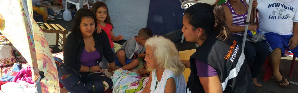 Betroffene nach dem Erdbeben in Ecuador Betroffene nach dem Erdbeben in Ecuador