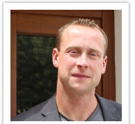 Sascha Ziehe von unserer Bündnisorganisation die Johanniter unterstützt Flüchtlinge bei der Integration. Sascha Ziehe von unserer Bündnisorganisation die Johanniter unterstützt Flüchtlinge bei der Integration.