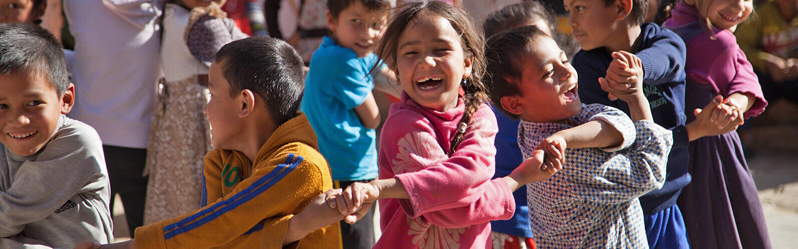 Spielende Kinder in Nepal Spielende Kinder in Nepal