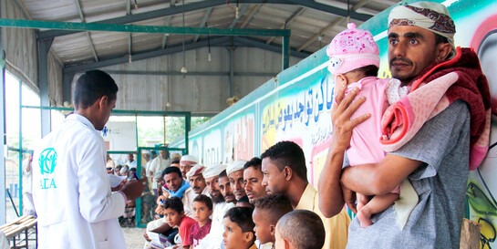 Menschen in einem Krankenhaus im Jemen Menschen in einem Krankenhaus im Jemen