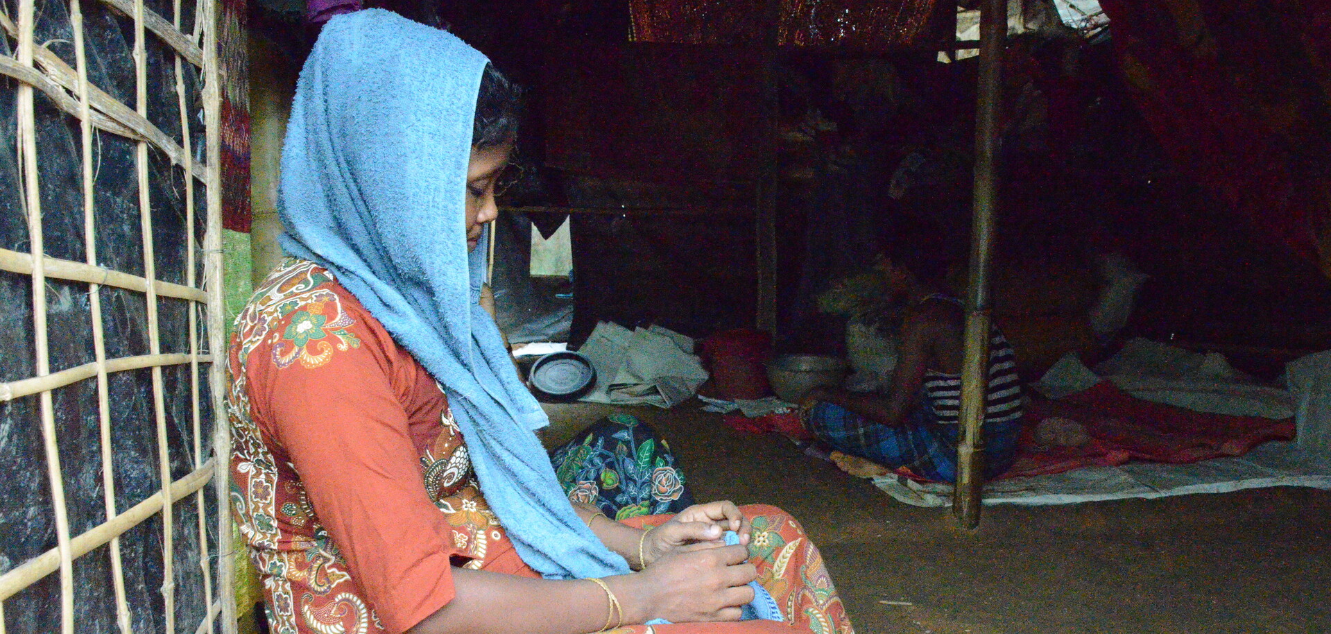 Eine Frau in der Notunterkunft, wo ihr Kind im Alter von nur acht Tagen starb. Eine Frau in der Notunterkunft, wo ihr Kind im Alter von nur acht Tagen starb.