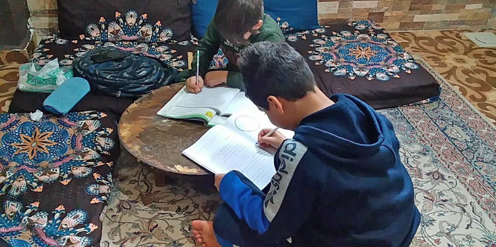 Homeschooling stellt Familien vor große Herausforderungen Homeschooling stellt Familien vor große Herausforderungen