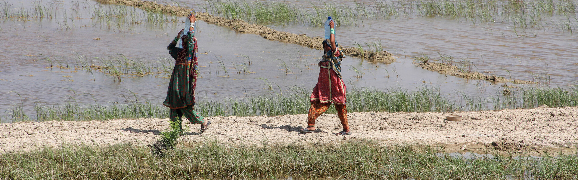 Schwere Regenfälle haben große Teile Pakistans überschwemmt Schwere Regenfälle haben große Teile Pakistans überschwemmt