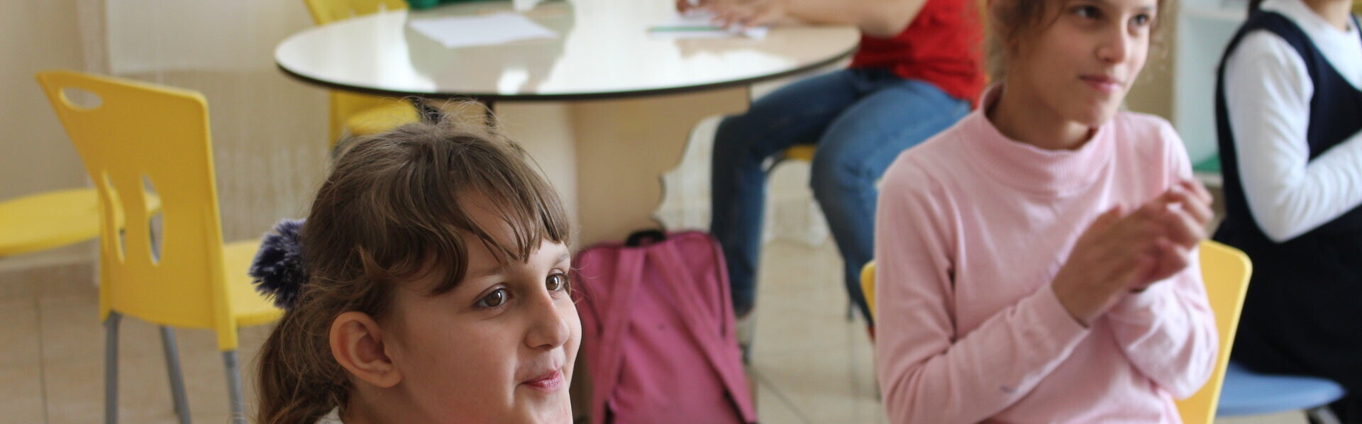 Kinder aus Syrien beim Herzensprojekt von Malteser International in der Türkei Kinder aus Syrien beim Herzensprojekt von Malteser International in der Türkei