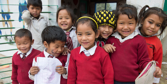 Nach dem schweren Erdbeben in Nepal sind viele Schulen wieder aufgebaut. Nach dem schweren Erdbeben in Nepal sind viele Schulen wieder aufgebaut.