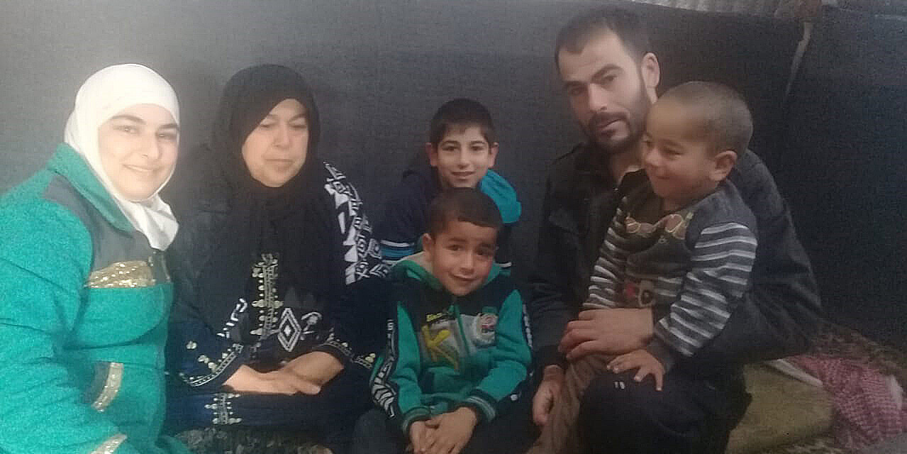 Roushan und ihre Familie im Libanon Roushan und ihre Familie im Libanon