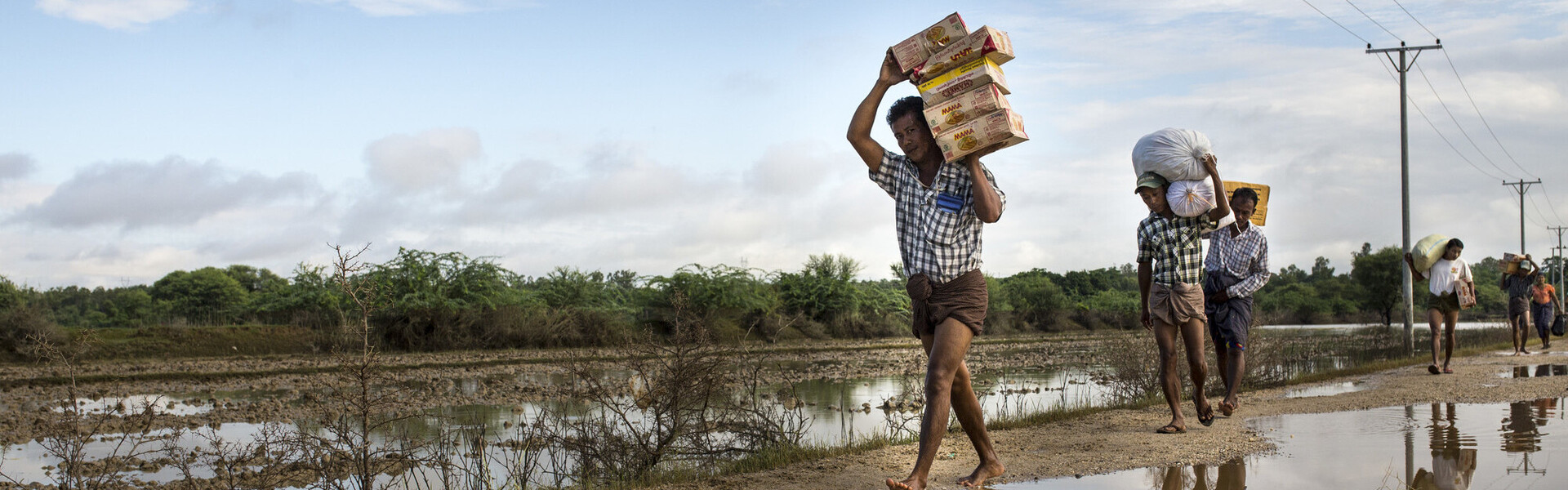 Nach den Überschwemmungen in Libyen fliehen die Menschen vor der Zerstörung, Symbolbild Nach den Überschwemmungen in Libyen fliehen die Menschen vor der Zerstörung, Symbolbild