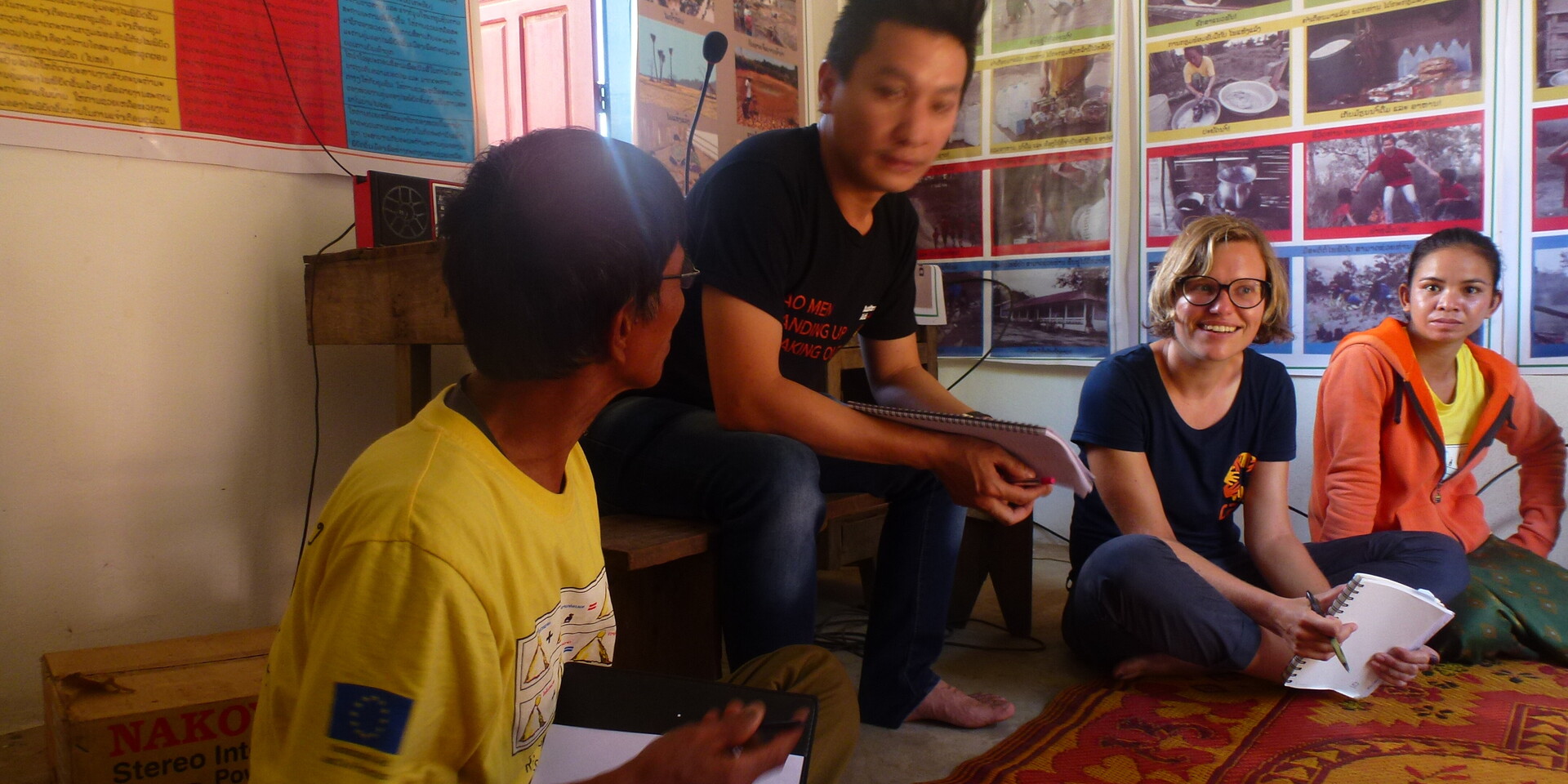 Katrin von der Dellen bei einem Hilfsprojekt in Laos Katrin von der Dellen bei einem Hilfsprojekt in Laos