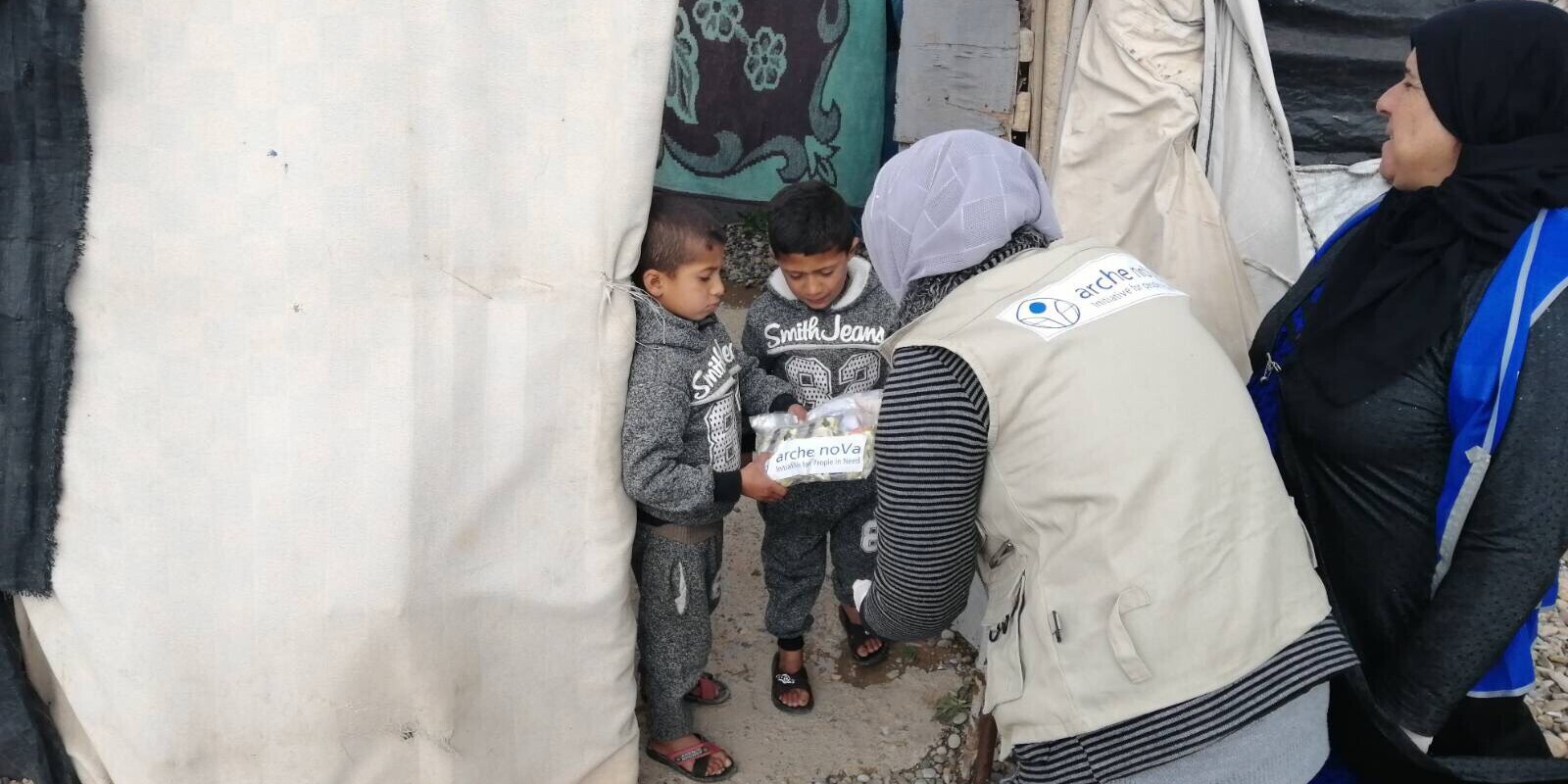 Corona-Prävention: Seife und Hygieneprodukte für Kinder, Frauen und Männer im Irak Corona-Prävention: Seife und Hygieneprodukte für Kinder, Frauen und Männer im Irak